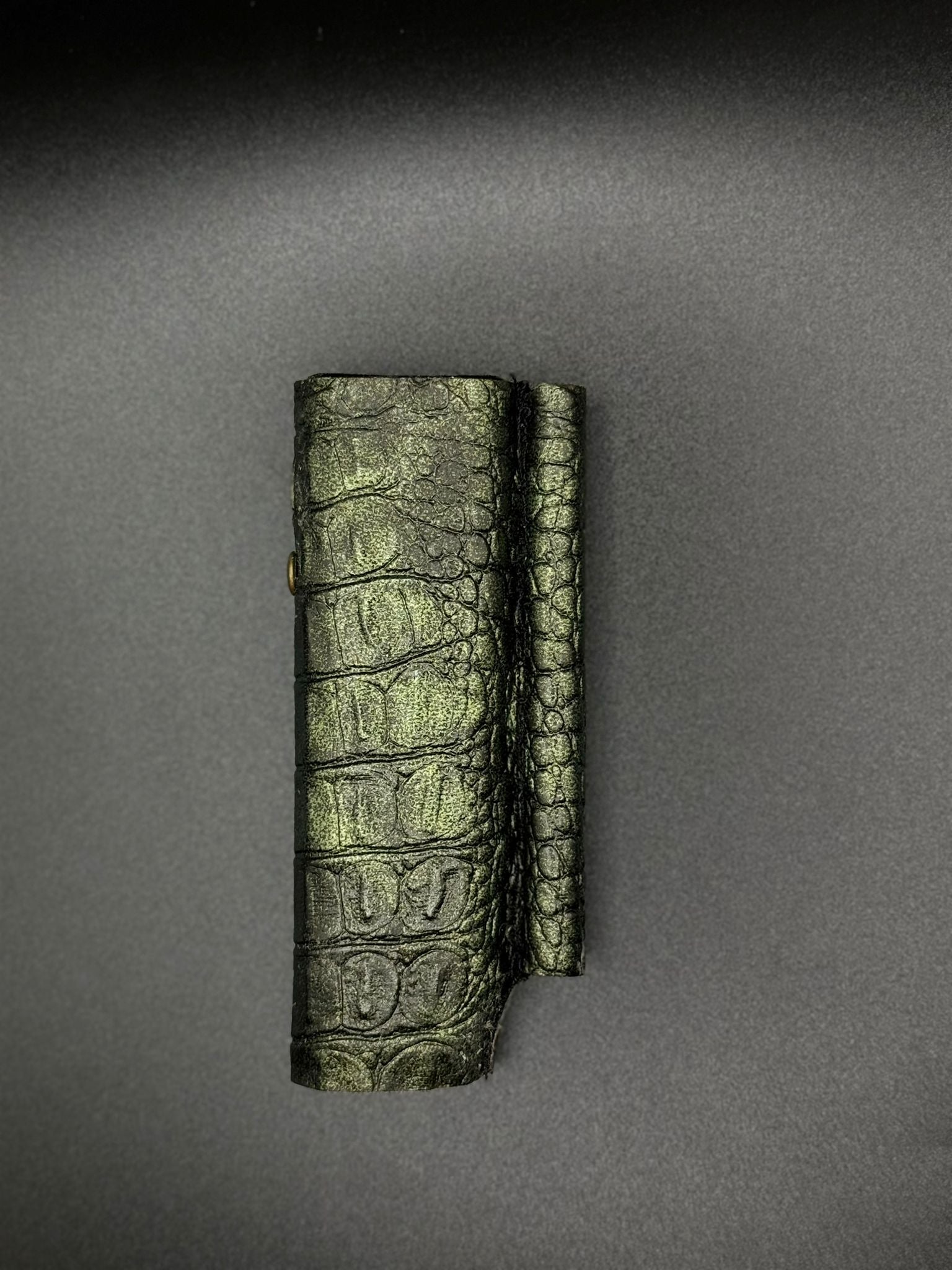 Qase Crocodile Greenmire | Iluma One